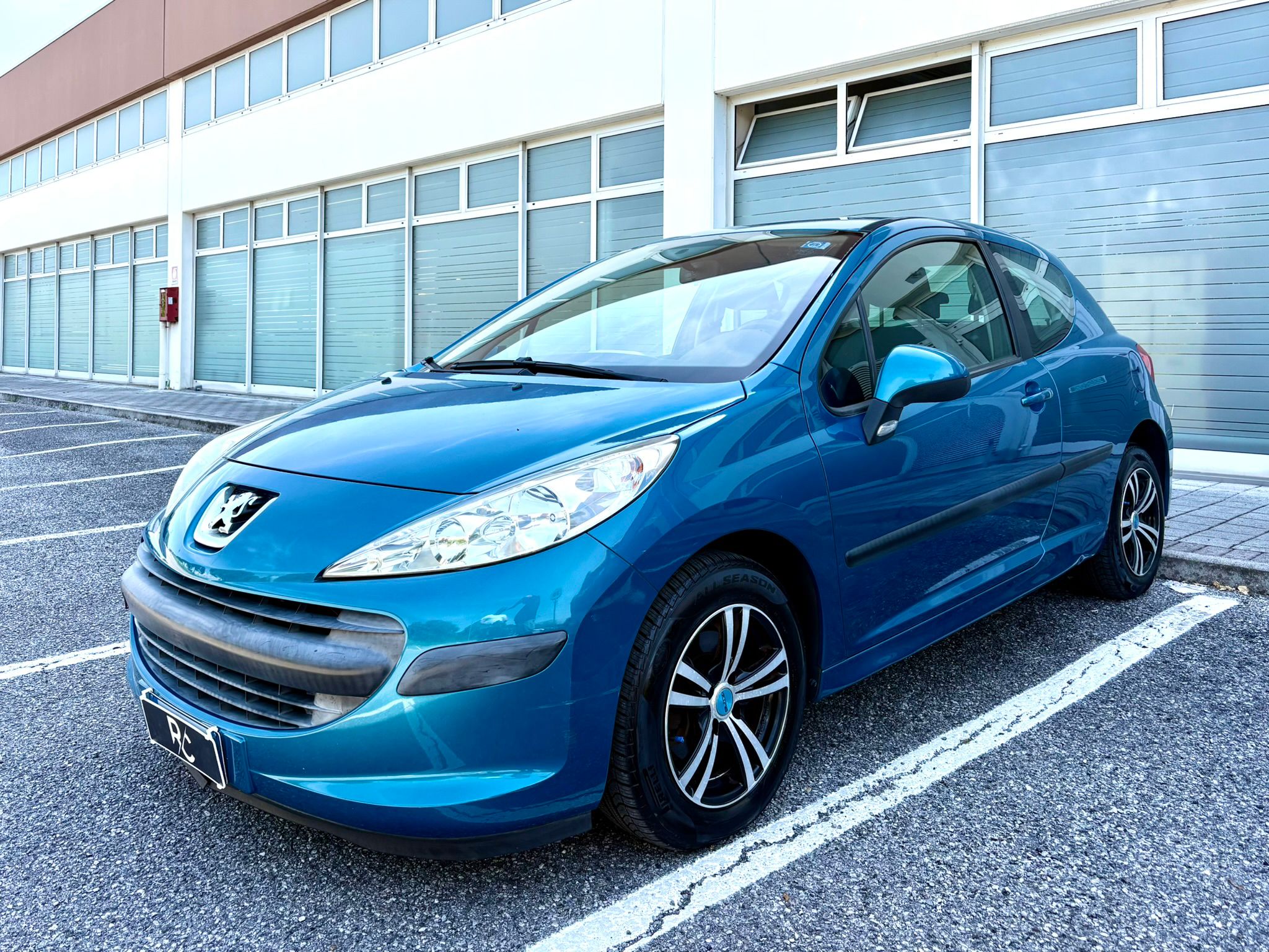 Peugeot 207 1.4 vti Neopatentati